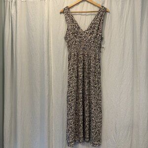 NWT Old Navy Waist-Defined Floral Sleeveless Tie Back Smocked Maxi Dress Medium